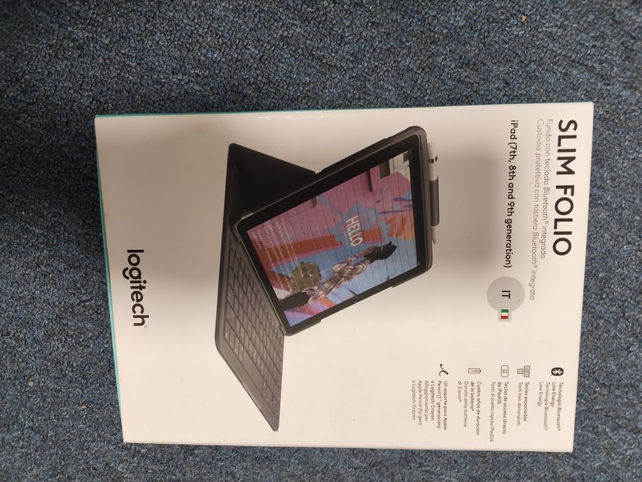 Husa cu tastatura Logitech Ipad 7, 8, 9, 10.2 inch