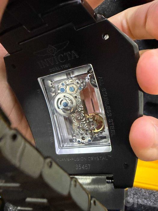 INVICTA 35457 Dual Time