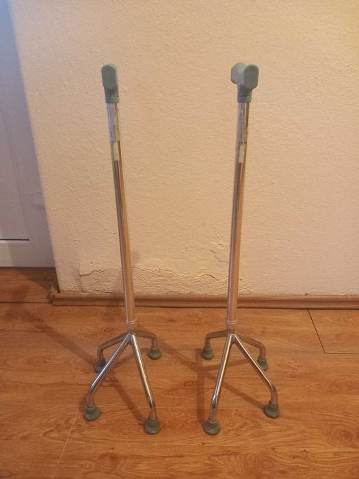 Carje cu sprijin pe antebraț