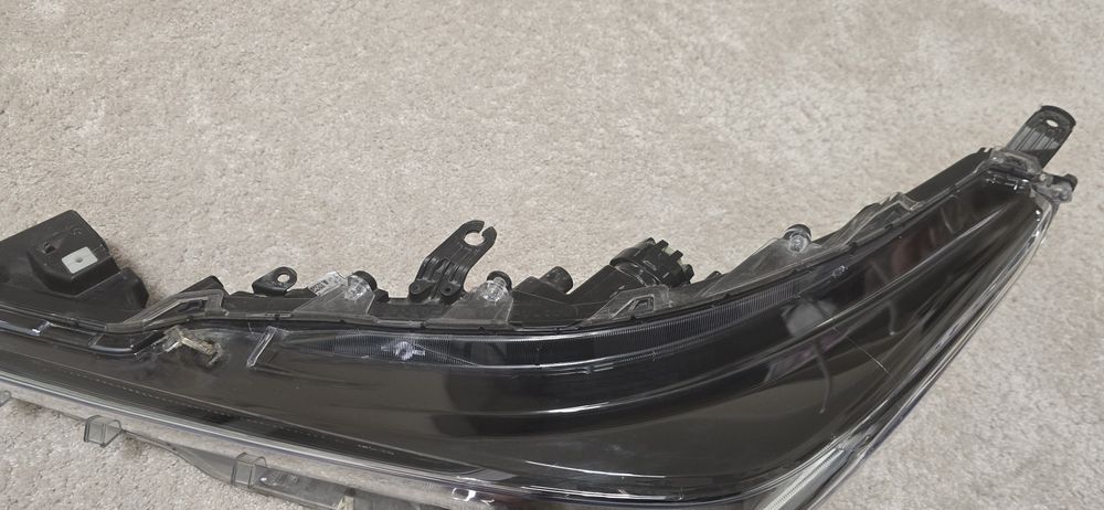 Ляв лед фар за тойота корола