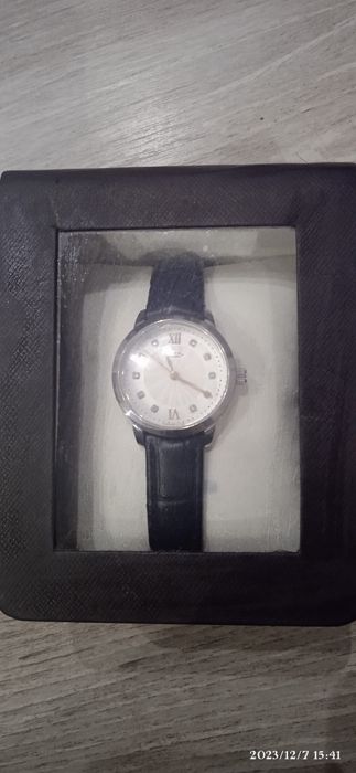 Женские часы Rotary