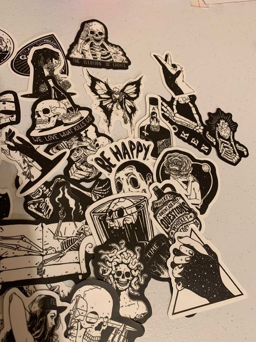 Черно-бели Стикери за декорация 50x - Thriller/Трилър/Готик/Gothic/Гот