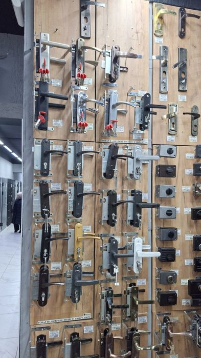 Установка замков Вскрытие Ремонт
