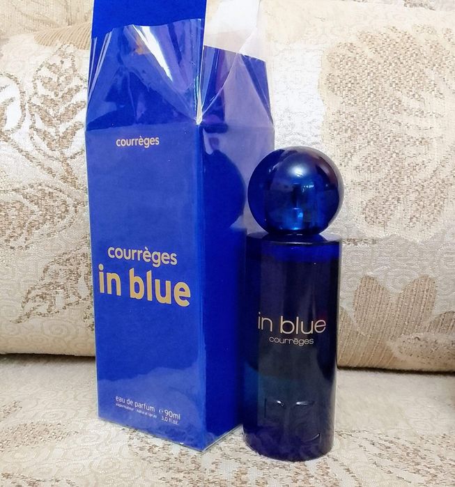 Possession eau Jeune Courreges in blue