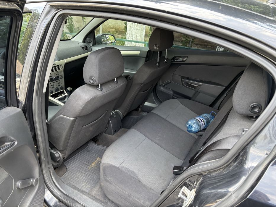 OPEL Astra 2008 — imagine 3