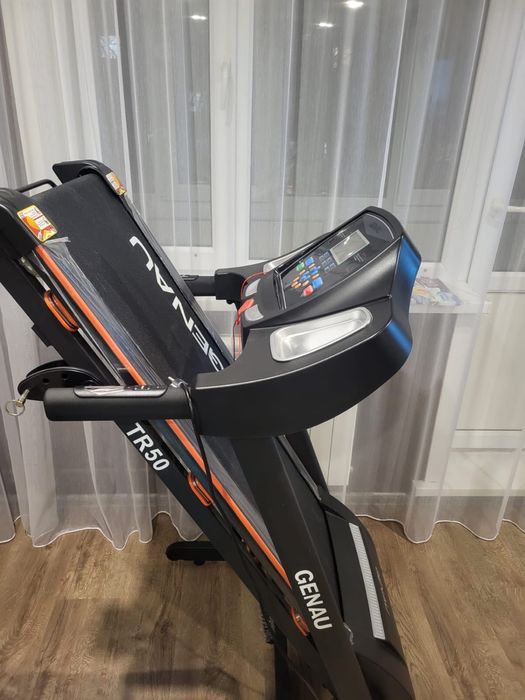 Беговая дорожка GENAU