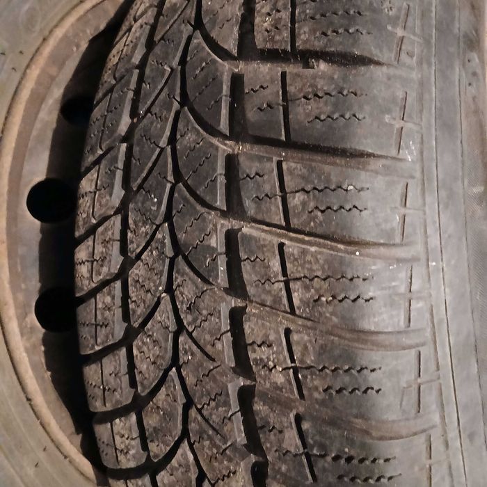 4 бр. зимни гуми с джанти 195/65 R15 от Ситроен Пикасо