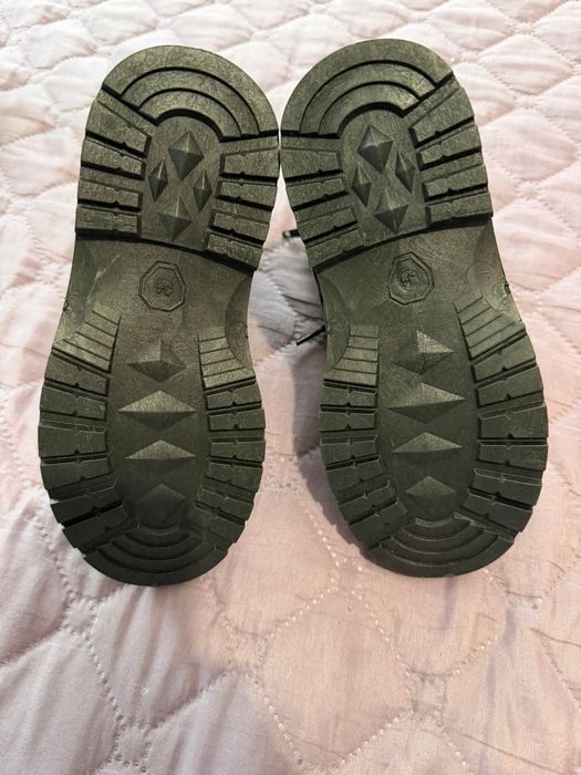 Черни боти нови - 34 номер