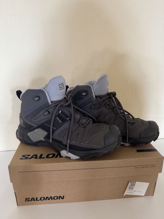 Ботинки Salomon для хайкинга