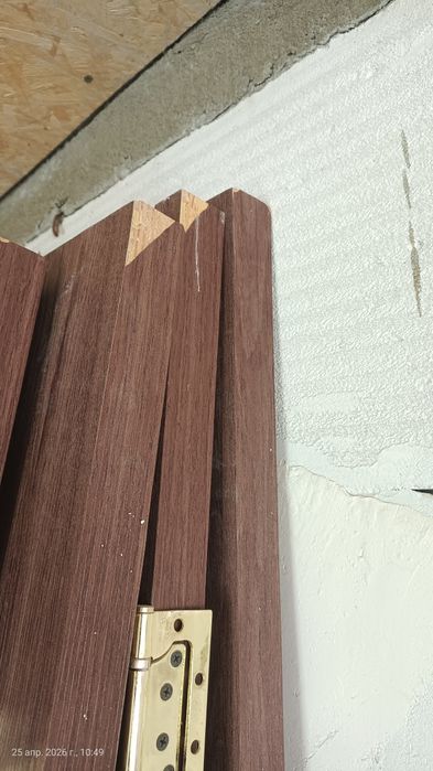 Двери межкомнатные. Есик