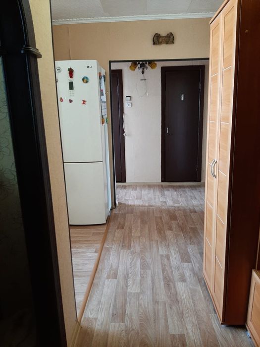 Продам трехкомнатную квартиру