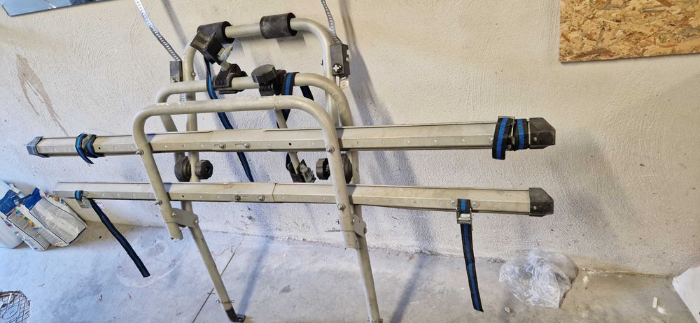 Стойка за колела за комби кола