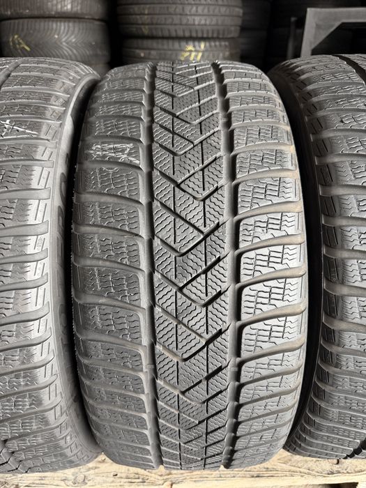 4 anvelope iarna 235/40/19 , Pirelli , TO ( echipate Tesla ) , 6.5 mm !