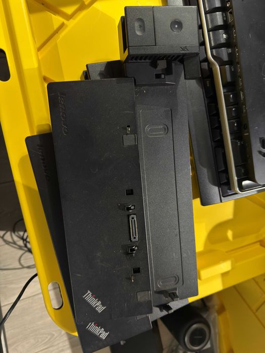 tastaturi old school si docking station