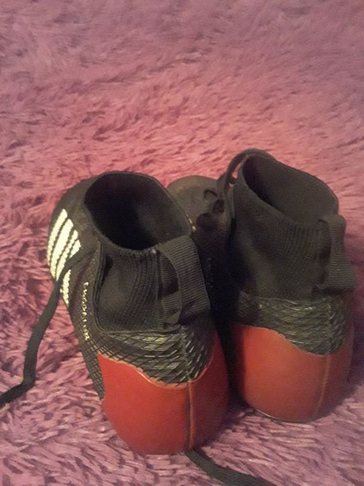 Продам бутсы predator  37.5