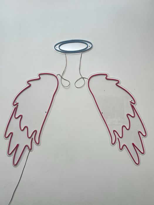 Неоновая вывеска