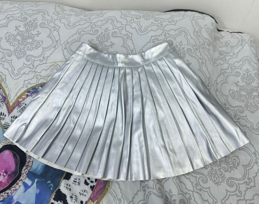 Поли с висока талия