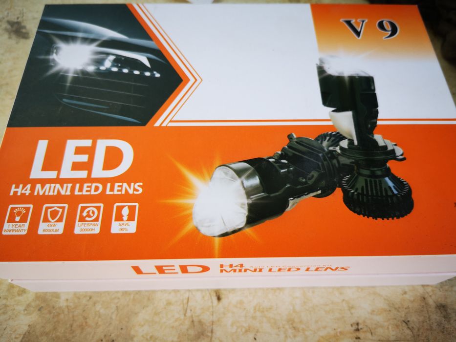 ЛЕД Н4 с мини лупи