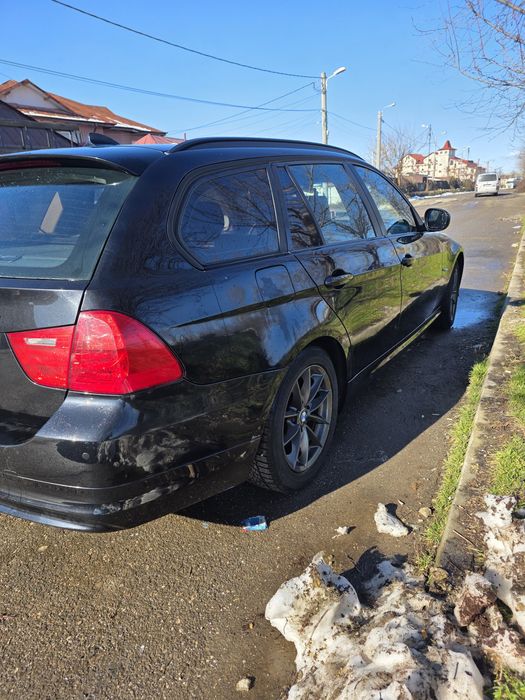 BMW SERIA 3 318D an 2011