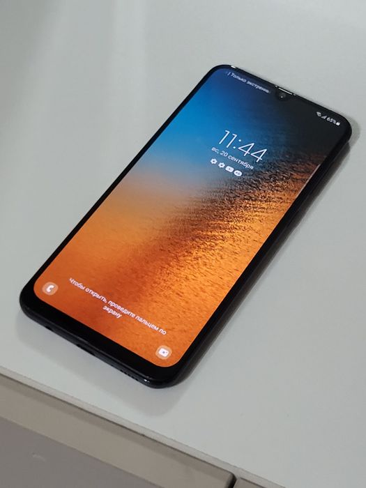 Samsung a50 2шт.