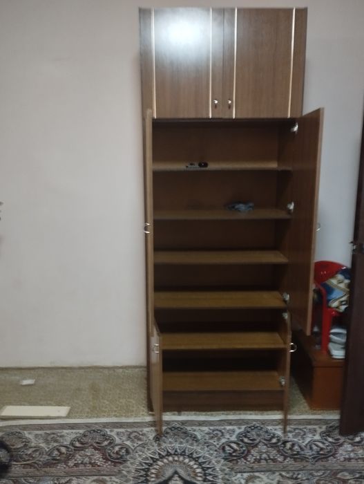 Срочно продам шкаф