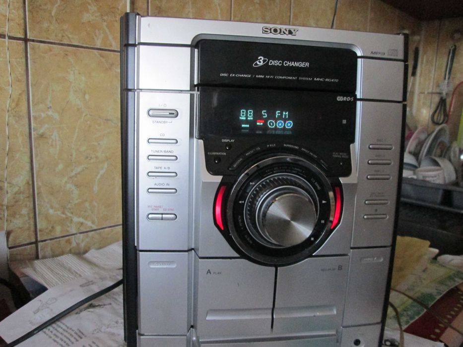 finisaj interior Sony RG 470 + telecomanda