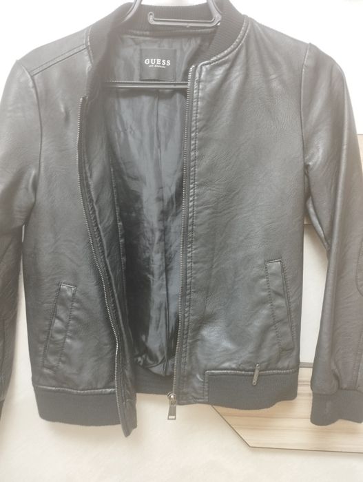 Кожено яке Guess