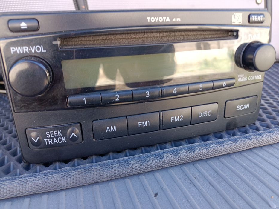 магнитофон Тойота
