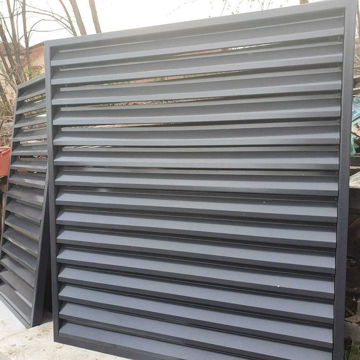 Garduri din panouri stil jaluzele, sipca metalica, tabla, plasa si BCA