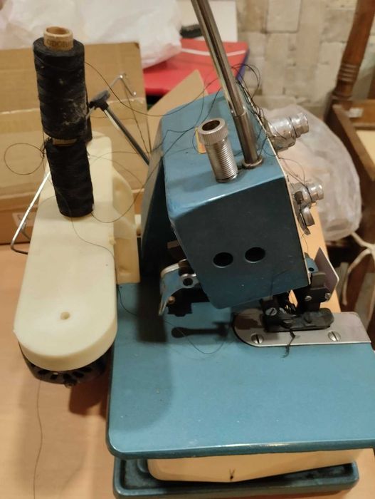 оверлок машина CITIZEN