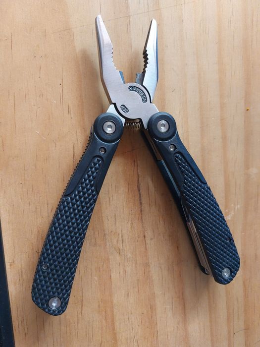 Cleste multifunctional cu 14 functii la cel mai bun pret
