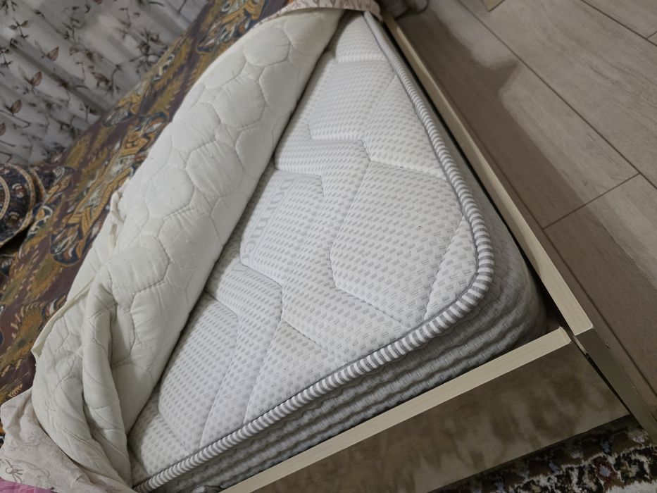 Продаётся кровать производство Россия