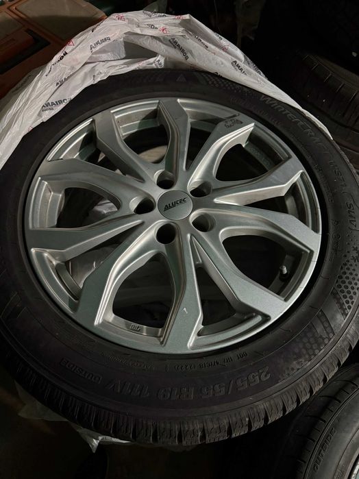 Зимни гуми с джанти Kumho 255/55R19