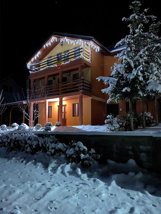 Cazare pensiune, langa Brasov, aproape de padure, liniste, intimitate- REVELIONUL ESTE OCUPAT!