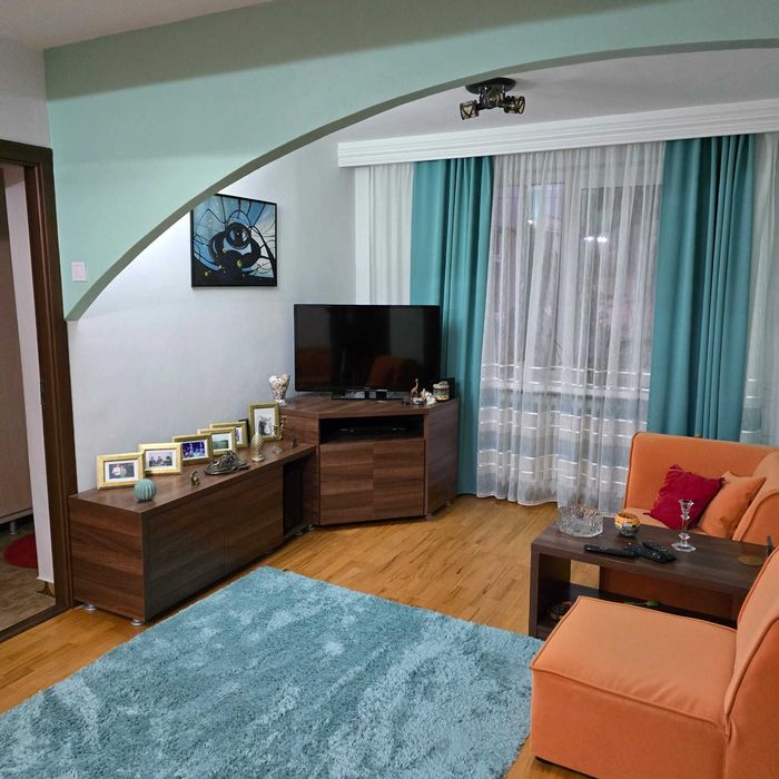 Inchiriez Apartament ultracentral 4 camere