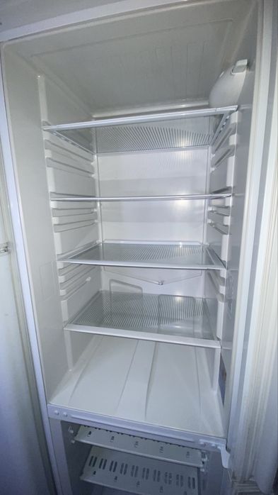 Холодильник Indesit (Индезит)