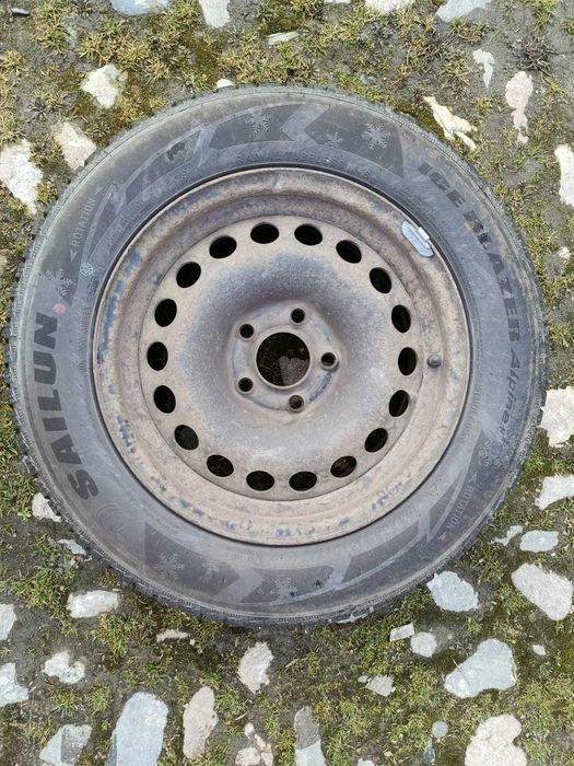 Anvelope iarnă 195/65 R15 91T + jante | DOT 2025 | utilizate 1 lună