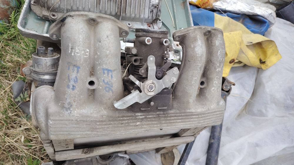 Запчасти бмв М40, м43
