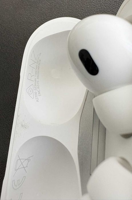 Слушалки Apple Airpods Pro 2 (ОРИГИНАЛНИ купувани от Технополис)