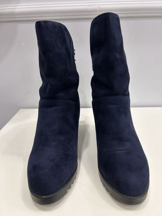 Продам женскую обувь