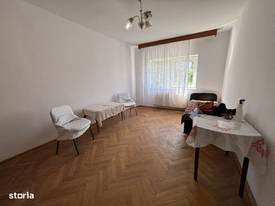 Apartament 3 camere zona Livada Postei