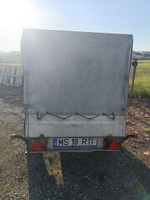 Vând remorca 750 kg