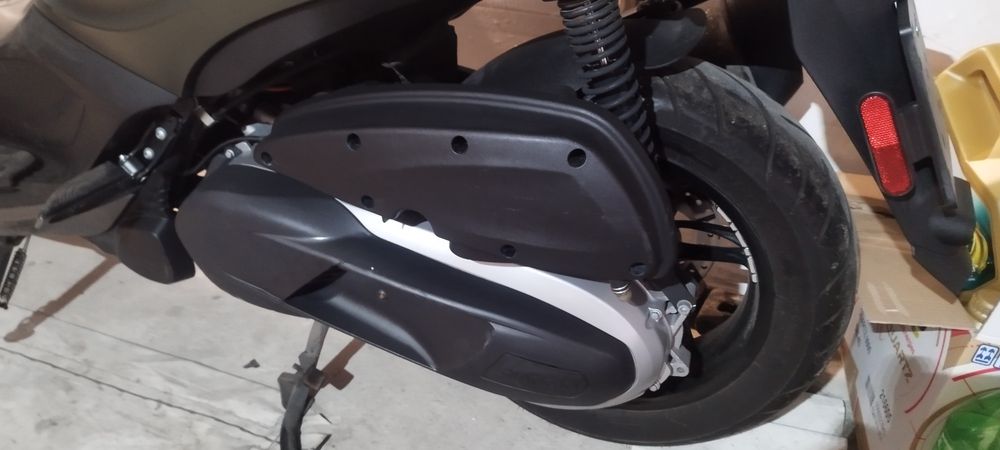 Piaggio Beverly 350 на 13000км на части