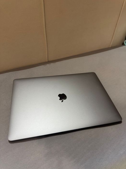 Ноутбук apple MacBook Pro 16