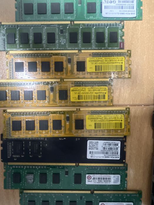 Продам видео карту ATI RADEON HD 2400 xt