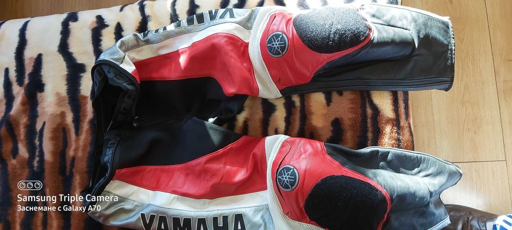 Мото екип Dainese Yamaha