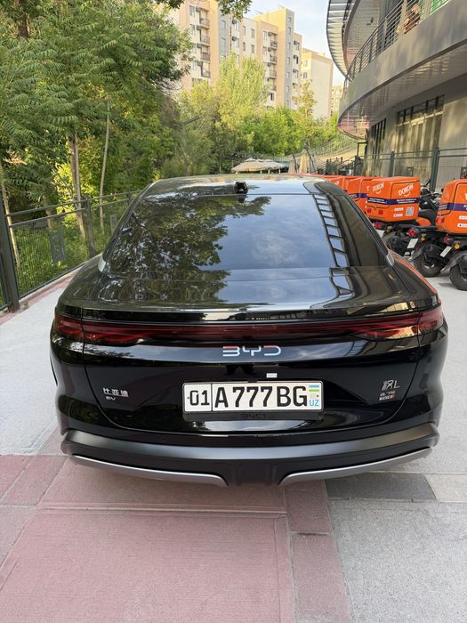 BYD Han 2025 — 4