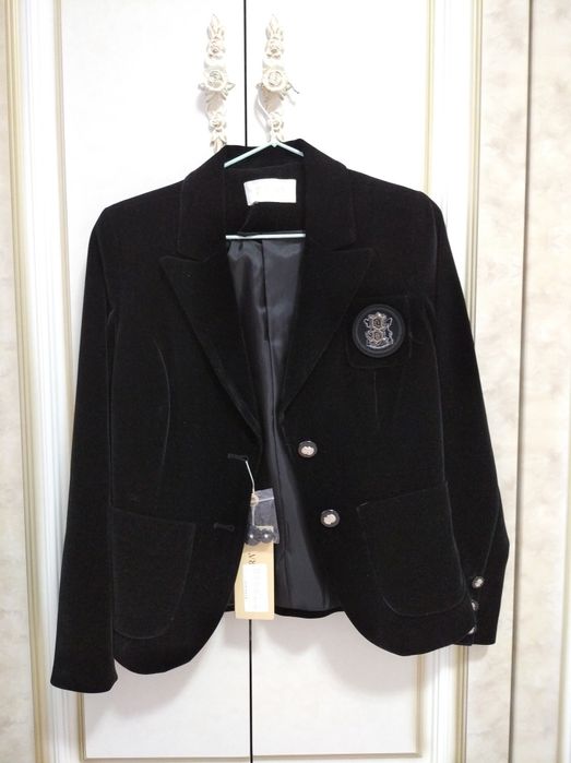 Классический черный пиджак