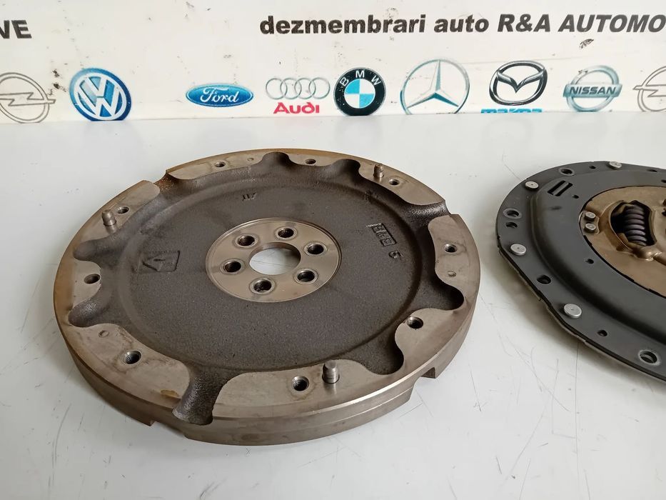 Ambreiaj Toyota Yaris Prius Verso Motor 1.5 Benzina Hybrid Cod X1NZ An 2015-2020 Cod  3A18-1868