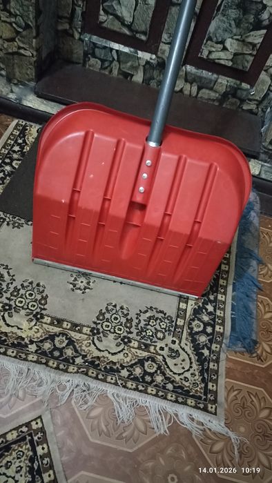 Продам     лопату.